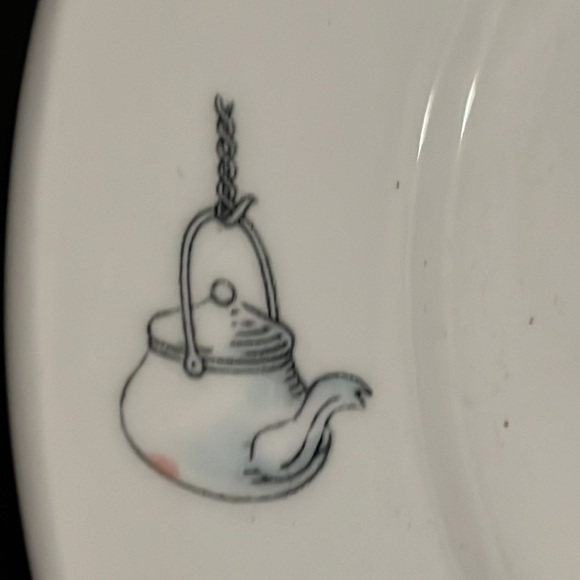 Wedgwood Peter Rabbit Plate w/ Peter in Bed w/ camomile Tea Original box. - Picture 8 of 15